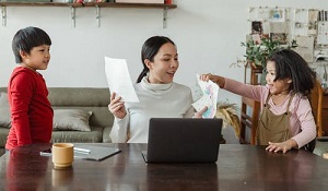 Mothers:Managers